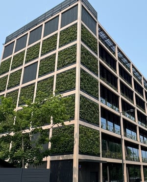 CD Project RED building_web-1